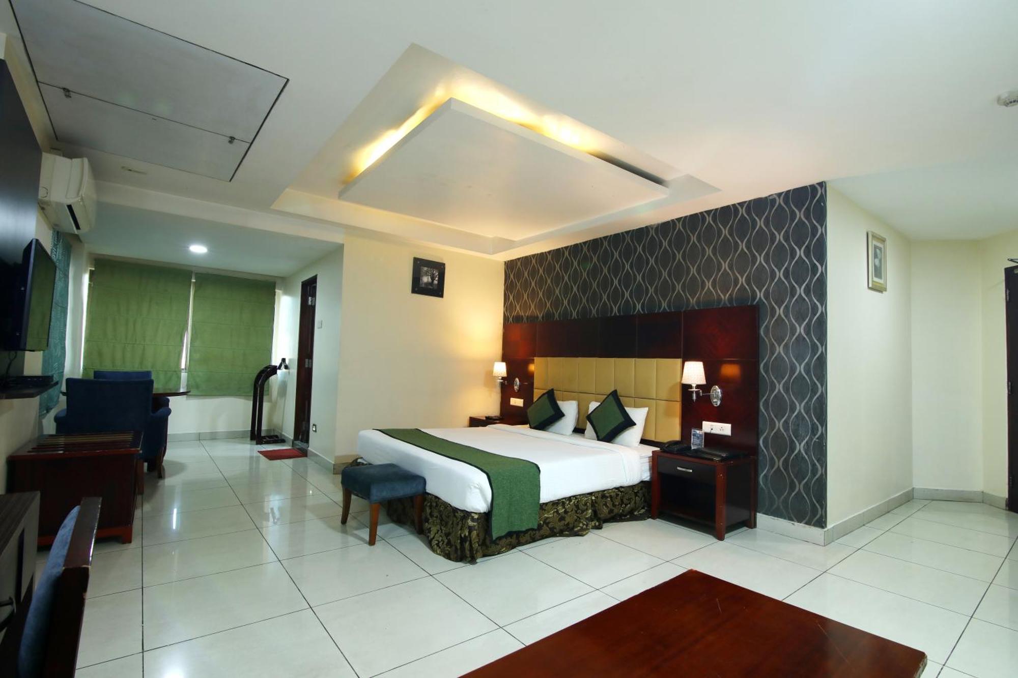 Hotel Gateway Grandeur Guwahati Esterno foto