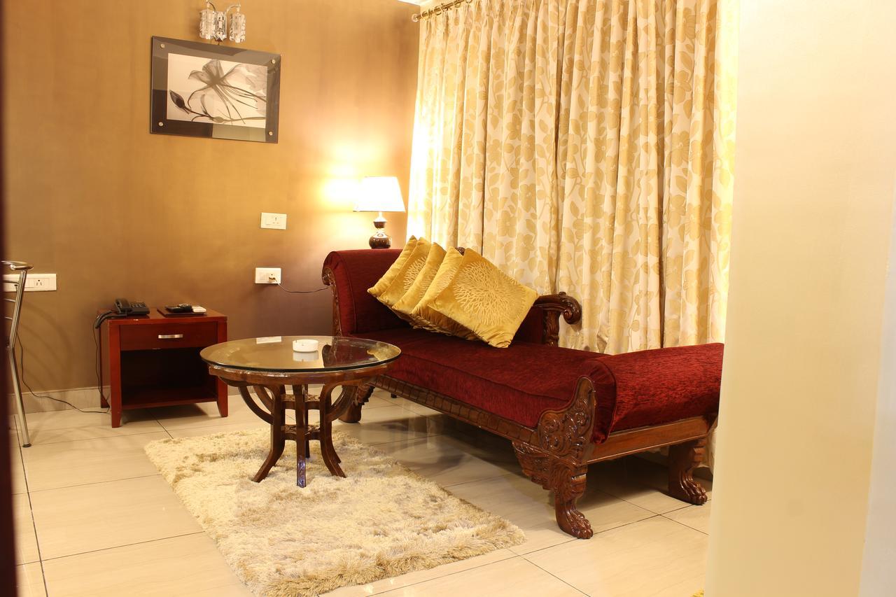 Hotel Gateway Grandeur Guwahati Esterno foto